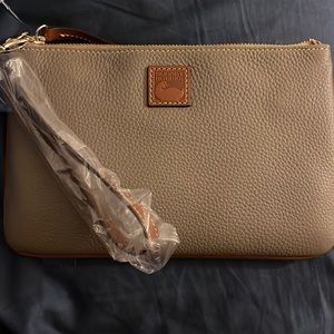 Dooney & Bourke wrist purse